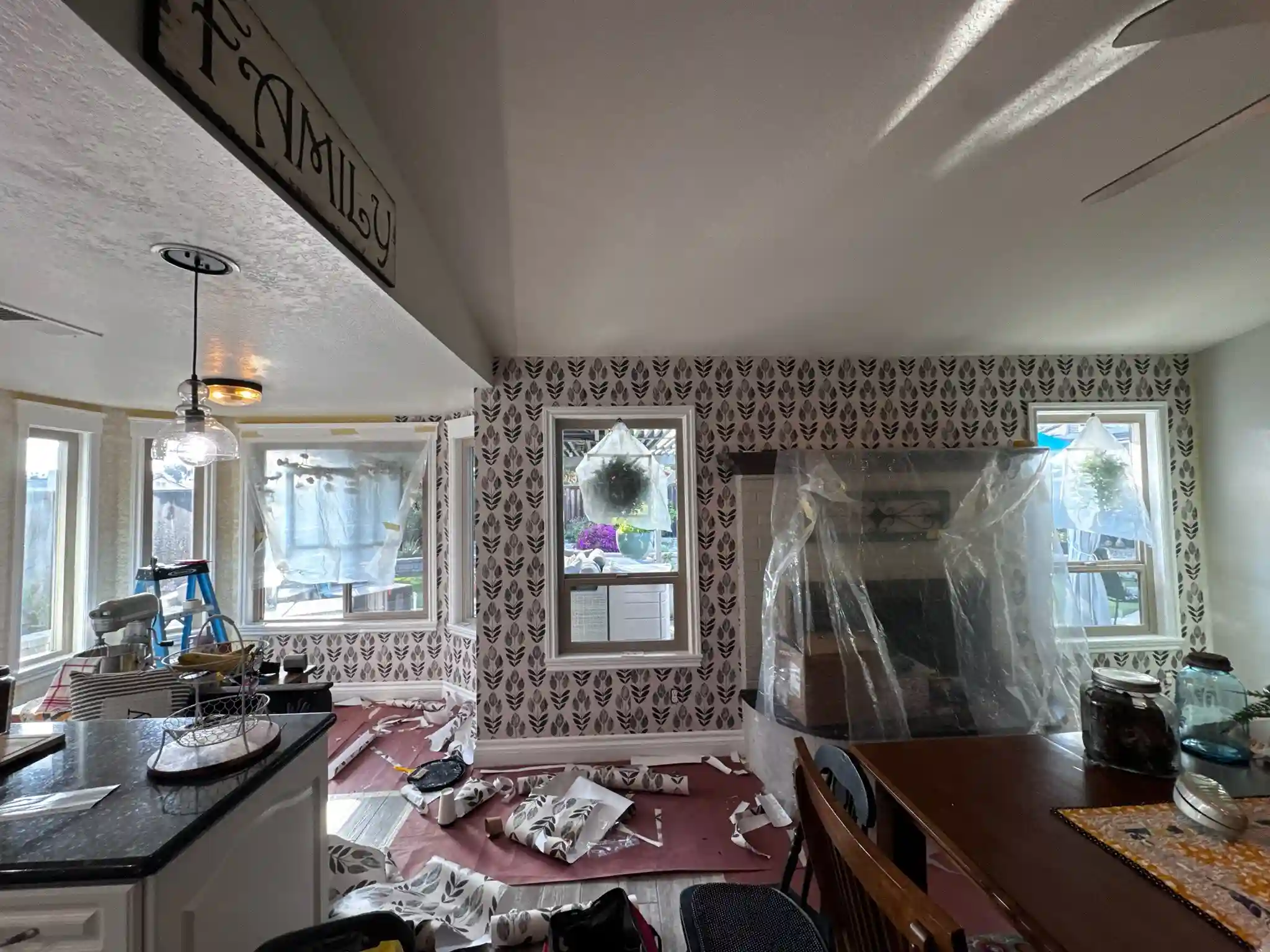 Wallpaper installation in Dunwoody Georgia home by Georgia Wallpaper Installation